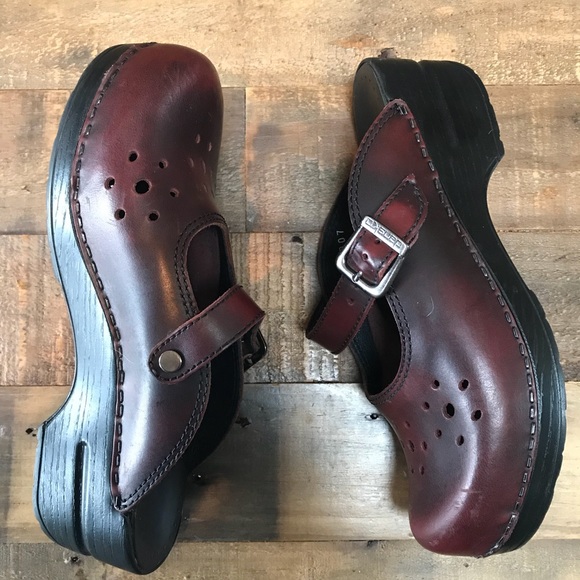 Dansko Shoes - Dansko “Merrie” Jane clogs oxblood red 37